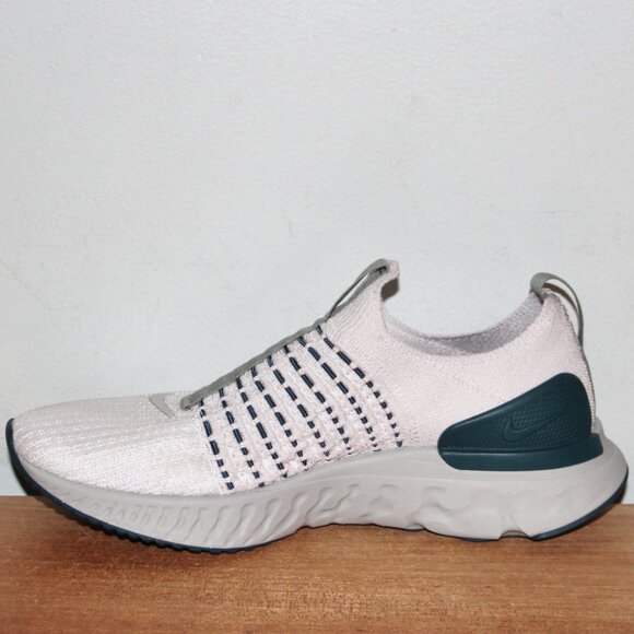 Nike React Phantom Run Flyknit 2 Platinum Tint Teal Womens 8.5 - Picture 3 of 6